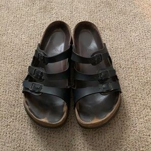Black Birkenstock’s